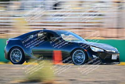 media/Oct-18-2025-Extreme Speed (Sat) [[d6d7e1fef1]]/Group 5/Session 3 (Turn 1)/